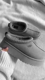 Charger l'image dans la galerie, UGG