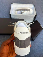 Charger l'image dans la galerie, Titre suggéré : Numeris Court Low — Slate Grey &amp; White Edition
