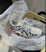 Charger l'image dans la galerie, ASICS Gel-Kayano 20 — White / Navy / Red
