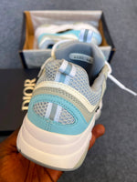 Charger l'image dans la galerie, Titre suggéré : Numeris Low-Top Sneaker — Black &amp; White Edition
