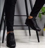 Charger l'image dans la galerie, Sneakers Cuir Perforé Noir

