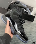 Charger l'image dans la galerie, Air Jordan 11 Retro – Cap and Gown Triple Black
