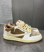 Charger l'image dans la galerie, Travis Scott x Air Jordan 1 Low OG – "Wheat/Sail"
