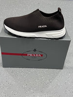 Charger l'image dans la galerie, Titre suggéré : Prada Knit Slip-On Sneaker — Dark Chocolate Edition
