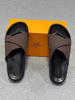 Charger l'image dans la galerie, Chaussures Hermès Maro talons noir
