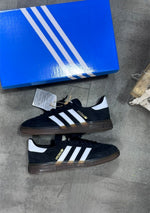 Charger l'image dans la galerie, Titre suggéré : Adidas Handball Spezial — Core Black / Cloud White / Gum
