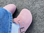 Charger l'image dans la galerie, Birkenstock x Stüssy Boston Suède Rose

