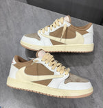 Charger l'image dans la galerie, Travis Scott x Air Jordan 1 Low OG – "Wheat/Sail"
