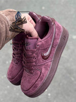 Charger l'image dans la galerie, Nike Air Force 1 Low Burgundy Velvet
