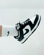 Charger l'image dans la galerie, Nike Dunk Low – Panda (Black/White)
