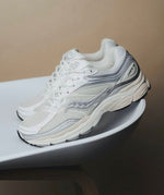 Charger l'image dans la galerie, Saucony Omni 9 Originals – White / Silver
