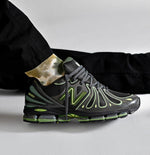 Charger l'image dans la galerie, New Balance 1890 — Black / Green Volt

