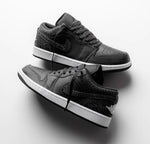 Charger l'image dans la galerie, Air Jordan 1 Low – Black Elephant Print
