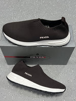 Charger l'image dans la galerie, Titre suggéré : Prada Knit Slip-On Sneaker — Dark Chocolate Edition
