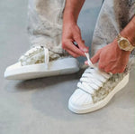 Charger l'image dans la galerie, Titre suggéré : Numeris Low-Top Sneaker — Gold Monogram Edition
