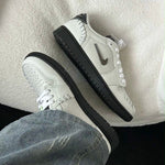 Charger l'image dans la galerie, Air Jordan 1 Low Golf – White/Black
