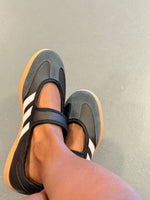 Charger l'image dans la galerie, Adidas Samba Mary Jane – Noir / Blanc / Gomme
