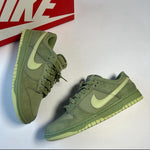 Charger l'image dans la galerie, Nike Dunk Low — « Olive » Monochrome
