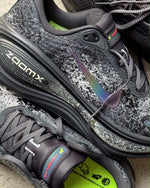 Charger l'image dans la galerie, Nike Vomero Plus 'Galaxy Black'
